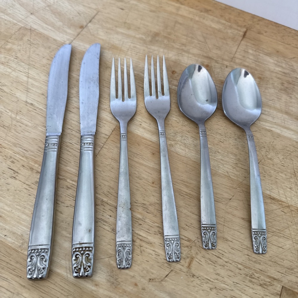 Oneida Wm A Rogers Aztec Encore Stainless Flatware 6 Pieces Spoons Fork Knives